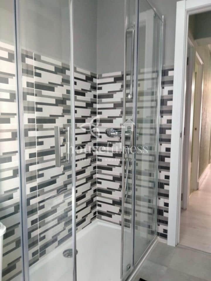 3 bedroom Flat for rent in Ferrol - € 700 (Ref: 9334425)