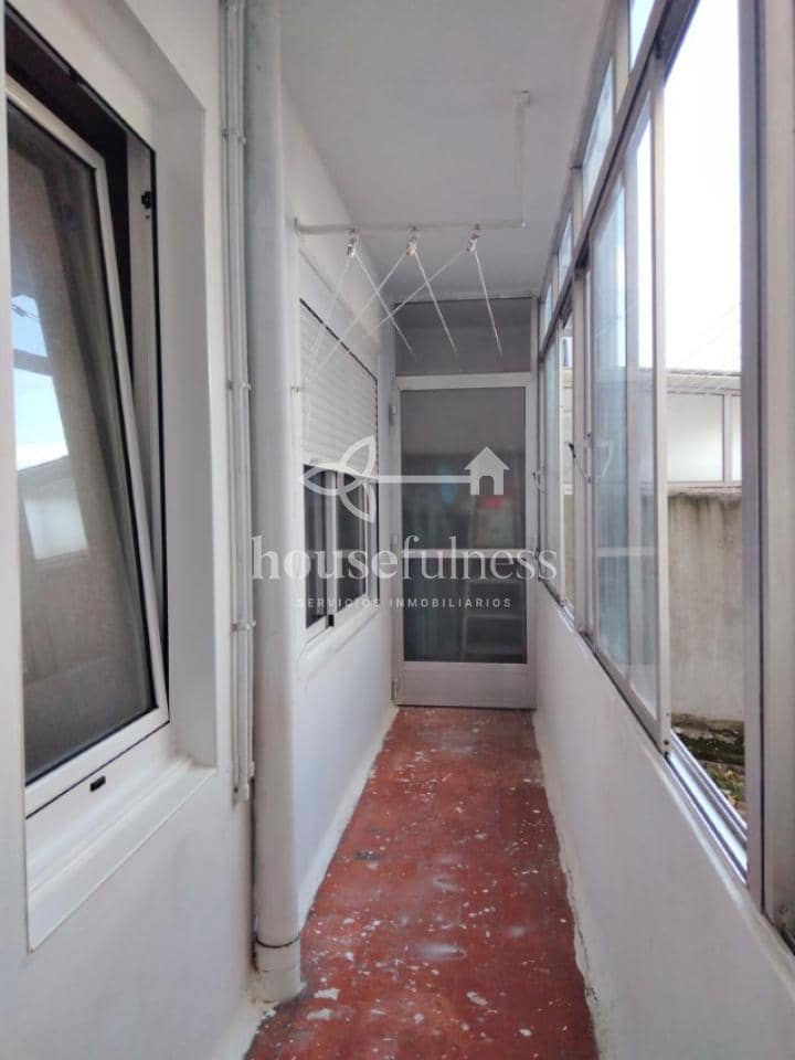 3 bedroom Flat for rent in Ferrol - € 700 (Ref: 9334425)