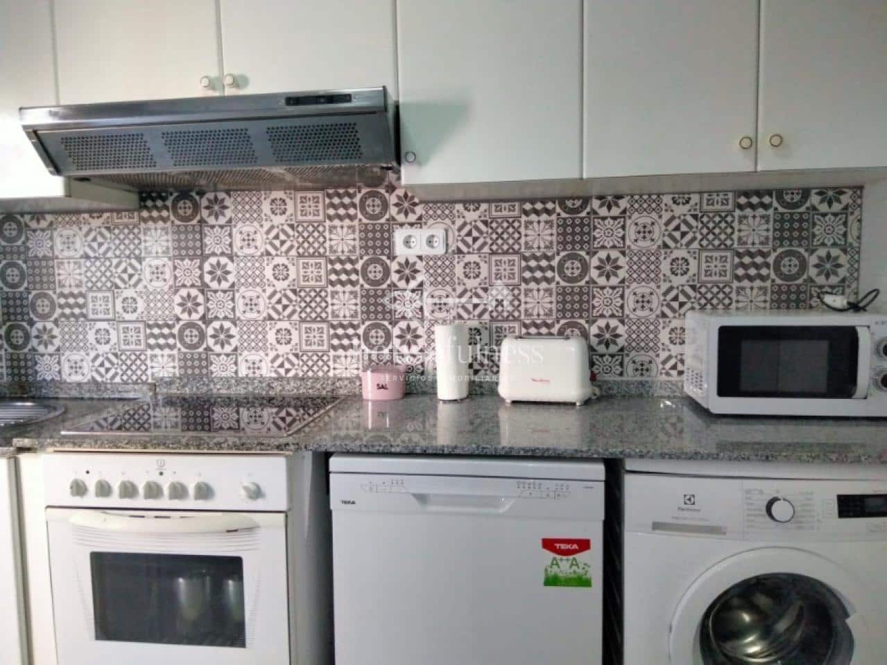 3 bedroom Flat for rent in Ferrol - € 700 (Ref: 9334425)