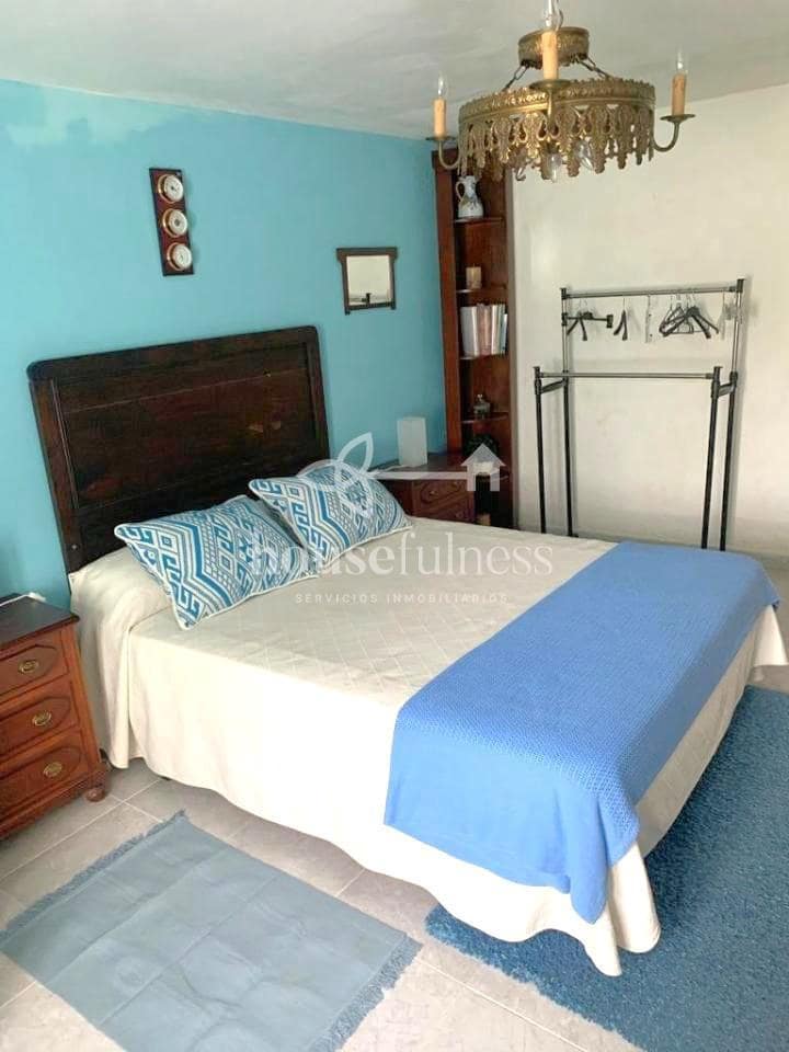 5 slaapkamer Finca/Landhuis te koop in Ferrol met zwembad garage - € 300.000 (Ref: 9334431)