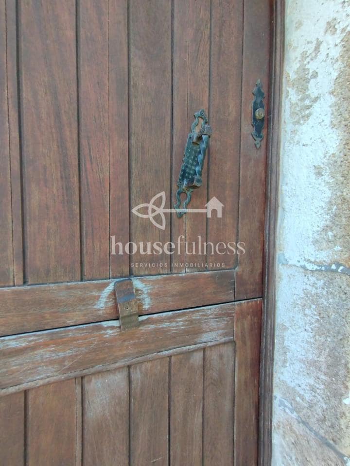 5 bedroom Finca/Country House for sale in Ferrol with pool garage - € 300,000 (Ref: 9334431)