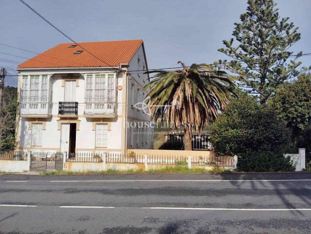 10 soveværelse Villa til salg i Pantin, Valdoviño med garage - € 370.000 (Ref: 9334432)