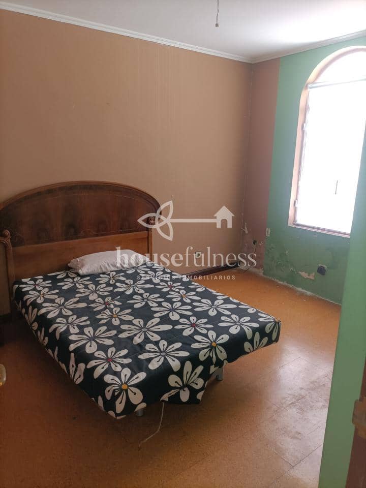 6 sypialnia Dom na sprzedaż w Ferrol z garażem - 150 000 € (Ref: 9334433)