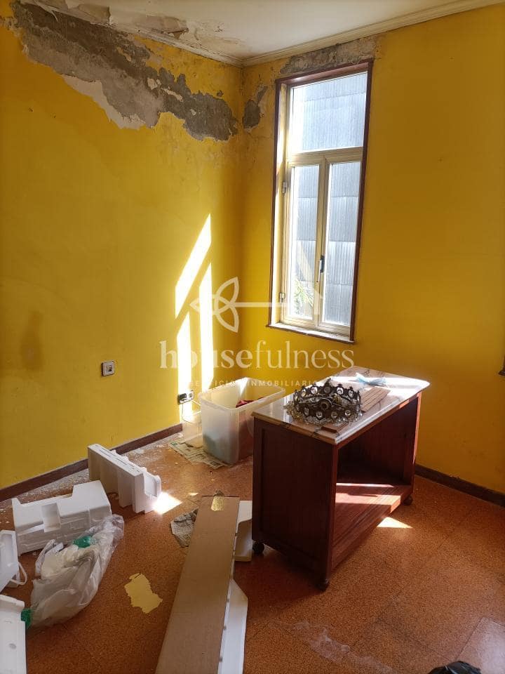 6 sypialnia Dom na sprzedaż w Ferrol z garażem - 150 000 € (Ref: 9334433)