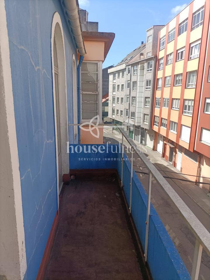 6 sypialnia Dom na sprzedaż w Ferrol z garażem - 150 000 € (Ref: 9334433)