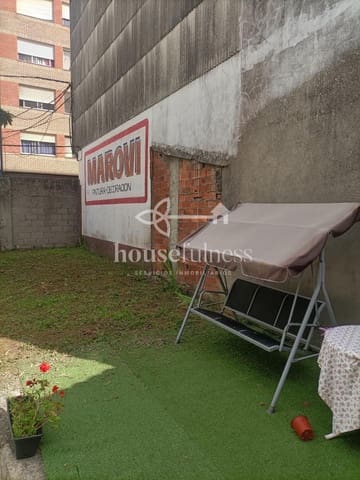 6 bedroom Townhouse for sale in Ferrol with garage - € 150,000 (Ref: 9334433)