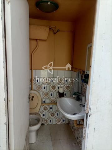 6 bedroom Townhouse for sale in Ferrol with garage - € 150,000 (Ref: 9334433)