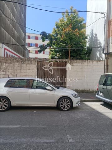 6 bedroom Townhouse for sale in Ferrol with garage - € 150,000 (Ref: 9334433)