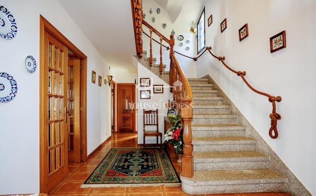 5 makuuhuone Huvila myytävänä paikassa Pontedeume mukana uima-altaan - 599 000 € (Ref: 9334438)