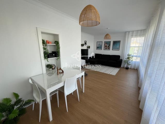 3 bedroom Flat for rent in Ferrol - € 700 (Ref: 9346929)