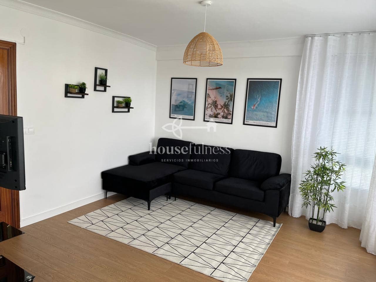 3 sovrum Lägenhet att hyra i Ferrol - 700 € (Ref: 9346929)