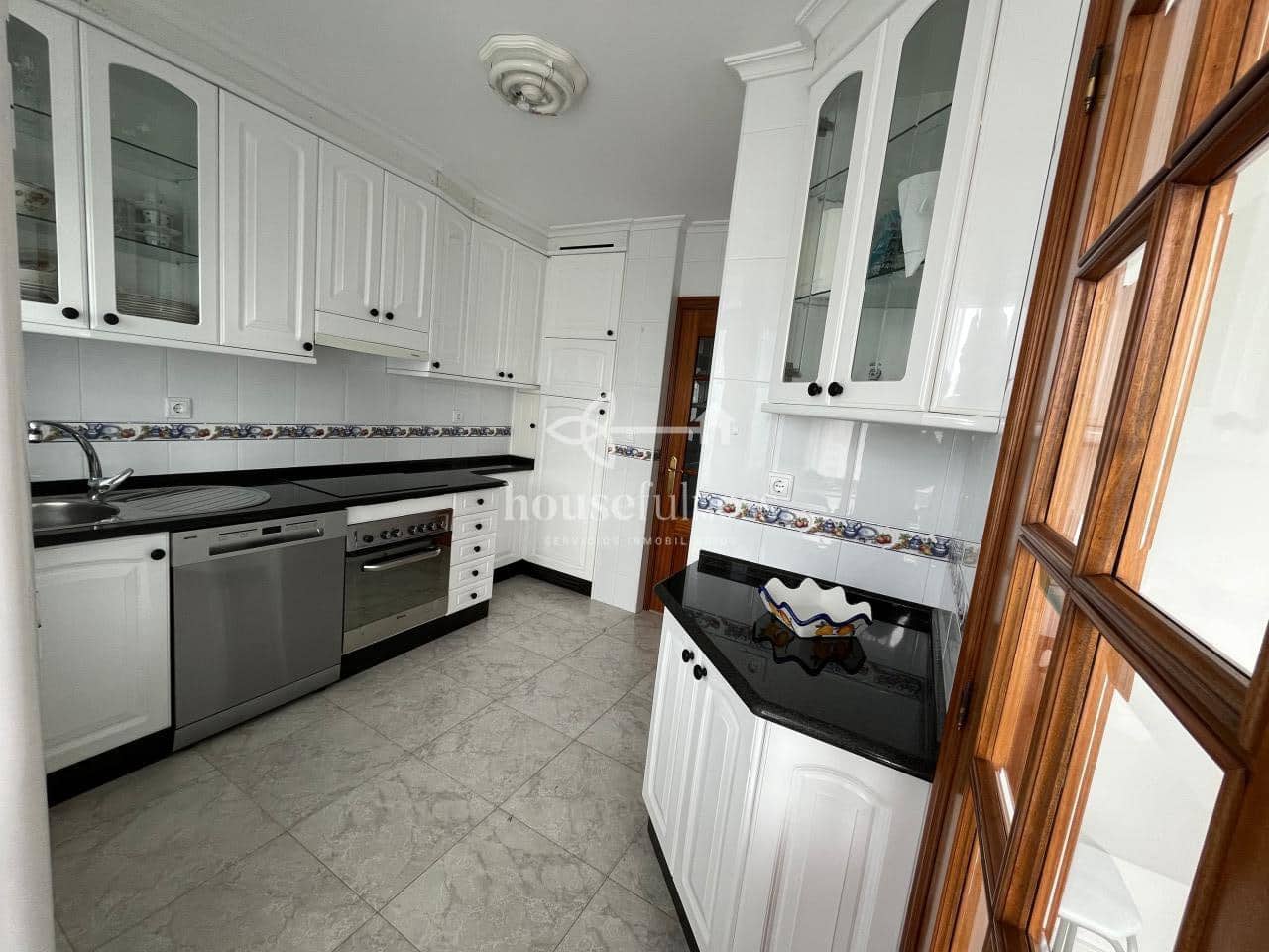 3 sovrum Lägenhet att hyra i Ferrol - 700 € (Ref: 9346929)