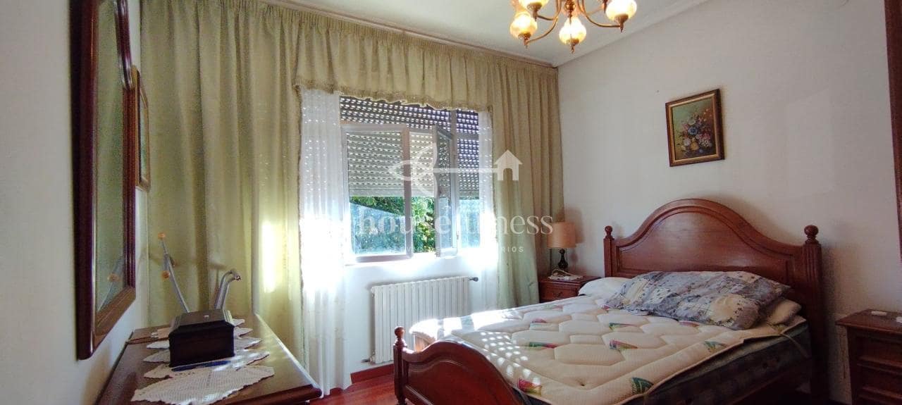 5 sypialnia Dom na sprzedaż w Naron z garażem - 320 000 € (Ref: 9355689)