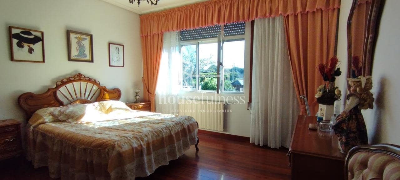 5 sypialnia Dom na sprzedaż w Naron z garażem - 320 000 € (Ref: 9355689)