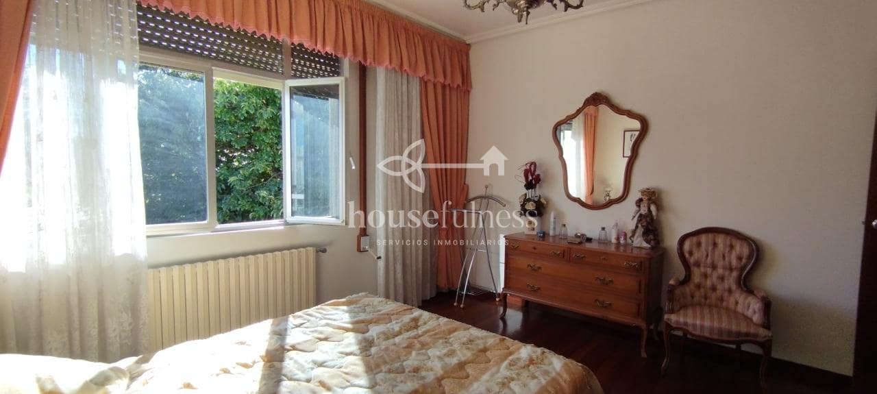 5 sypialnia Dom na sprzedaż w Naron z garażem - 320 000 € (Ref: 9355689)