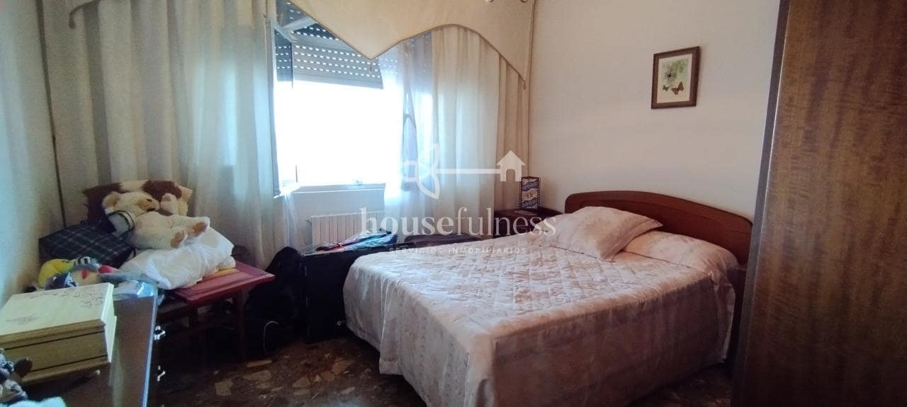 5 sypialnia Dom na sprzedaż w Naron z garażem - 320 000 € (Ref: 9355689)