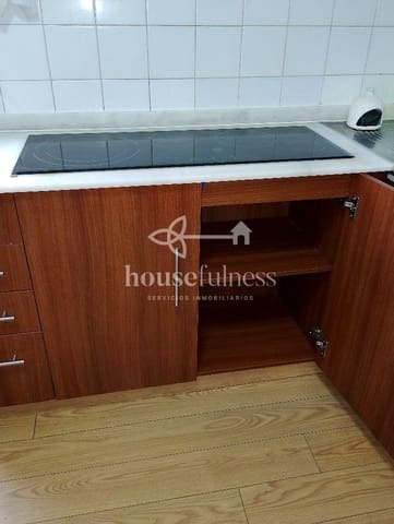 6 makuuhuone Omakotitalo myytävänä paikassa Narón mukana 
autotalli - 230 000 € (Ref: 9358927)