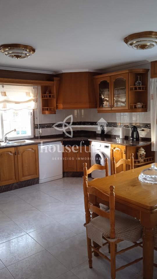 5 slaapkamer Strandappartement te koop in Mugardos met garage - € 310.000 (Ref: 9387580)