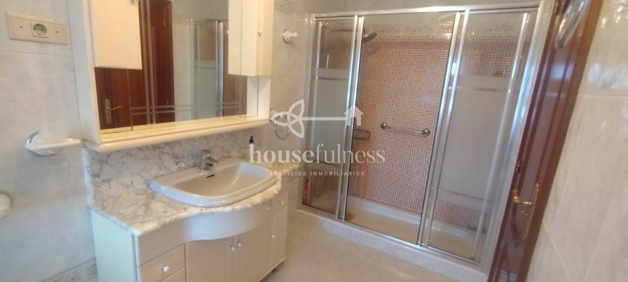 5 slaapkamer Strandappartement te koop in Mugardos met garage - € 310.000 (Ref: 9387580)