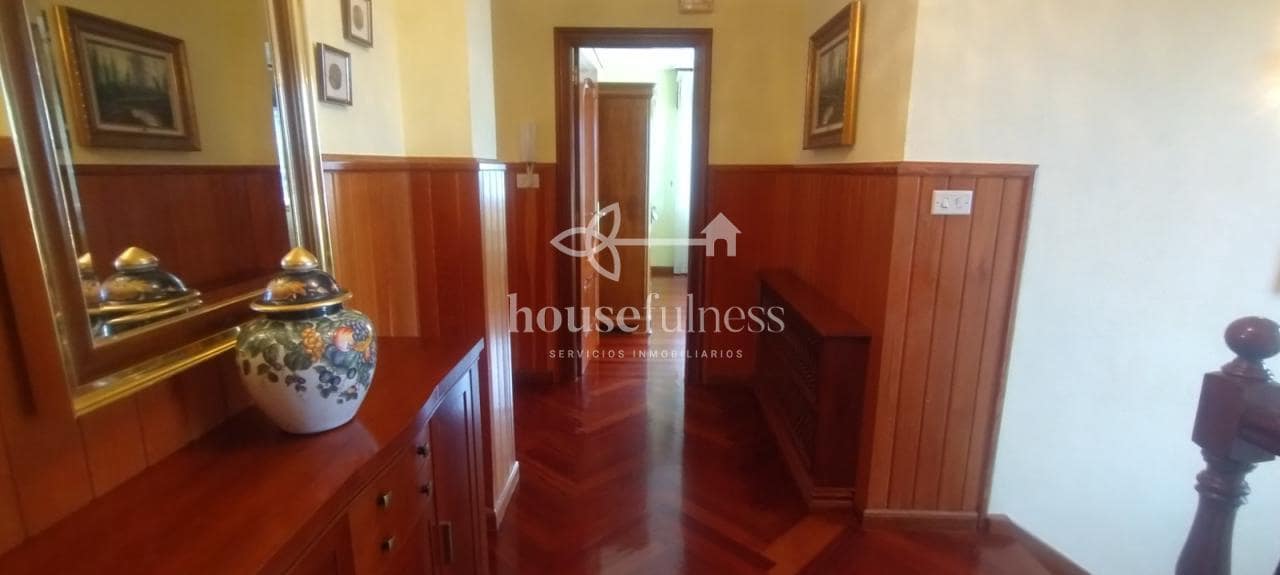 5 slaapkamer Strandappartement te koop in Mugardos met garage - € 310.000 (Ref: 9387580)