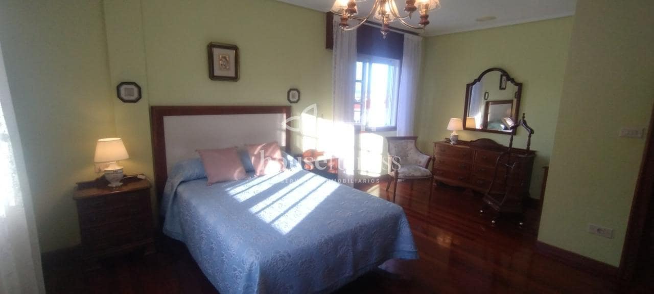 5 slaapkamer Strandappartement te koop in Mugardos met garage - € 310.000 (Ref: 9387580)