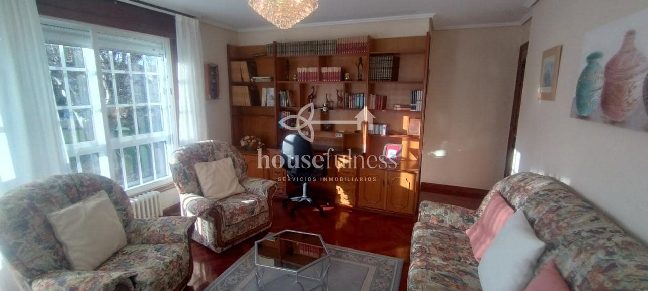 5 slaapkamer Strandappartement te koop in Mugardos met garage - € 310.000 (Ref: 9387580)