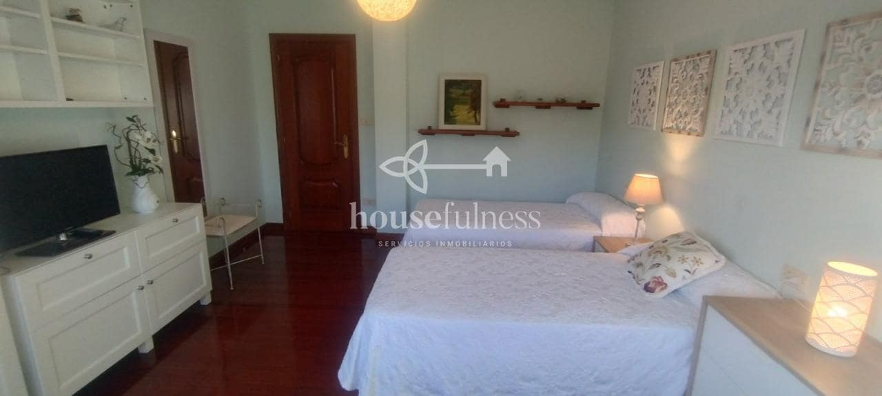 5 slaapkamer Strandappartement te koop in Mugardos met garage - € 310.000 (Ref: 9387580)