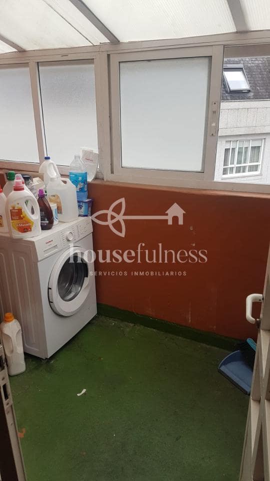 6 sypialnia Penthouse na sprzedaż w Ferrol - 300 000 € (Ref: 9387581)