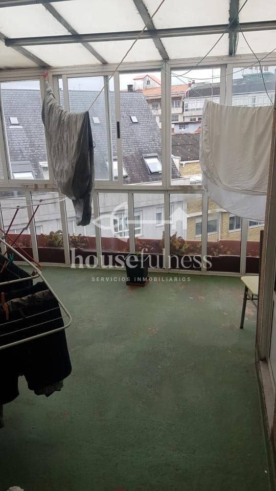 6 sypialnia Penthouse na sprzedaż w Ferrol - 300 000 € (Ref: 9387581)