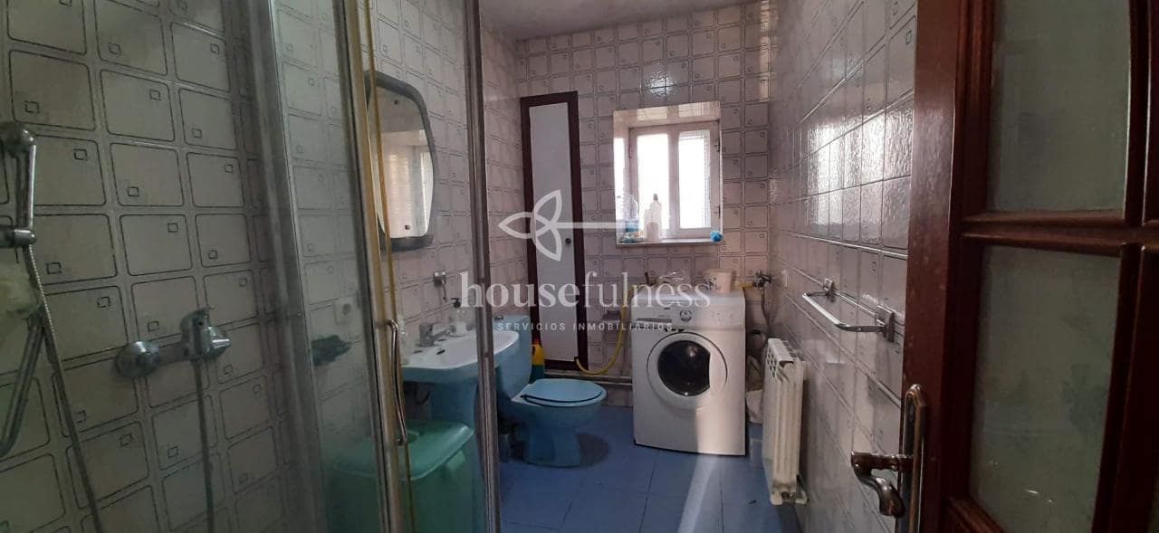 7 bedroom Townhouse for sale in Ferrol with garage - € 150,000 (Ref: 9387582)