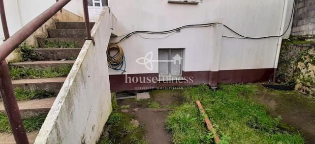 7 bedroom Townhouse for sale in Ferrol with garage - € 150,000 (Ref: 9387582)