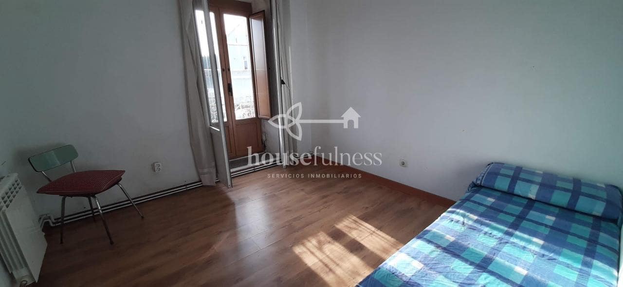 7 bedroom Townhouse for sale in Ferrol with garage - € 150,000 (Ref: 9387582)