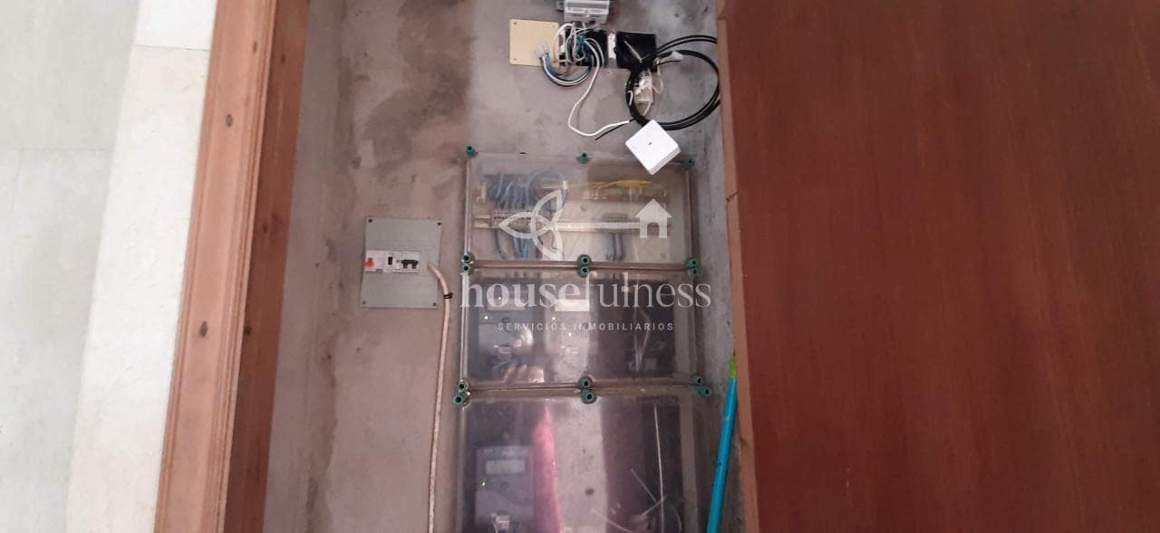 7 bedroom Townhouse for sale in Ferrol with garage - € 150,000 (Ref: 9387582)