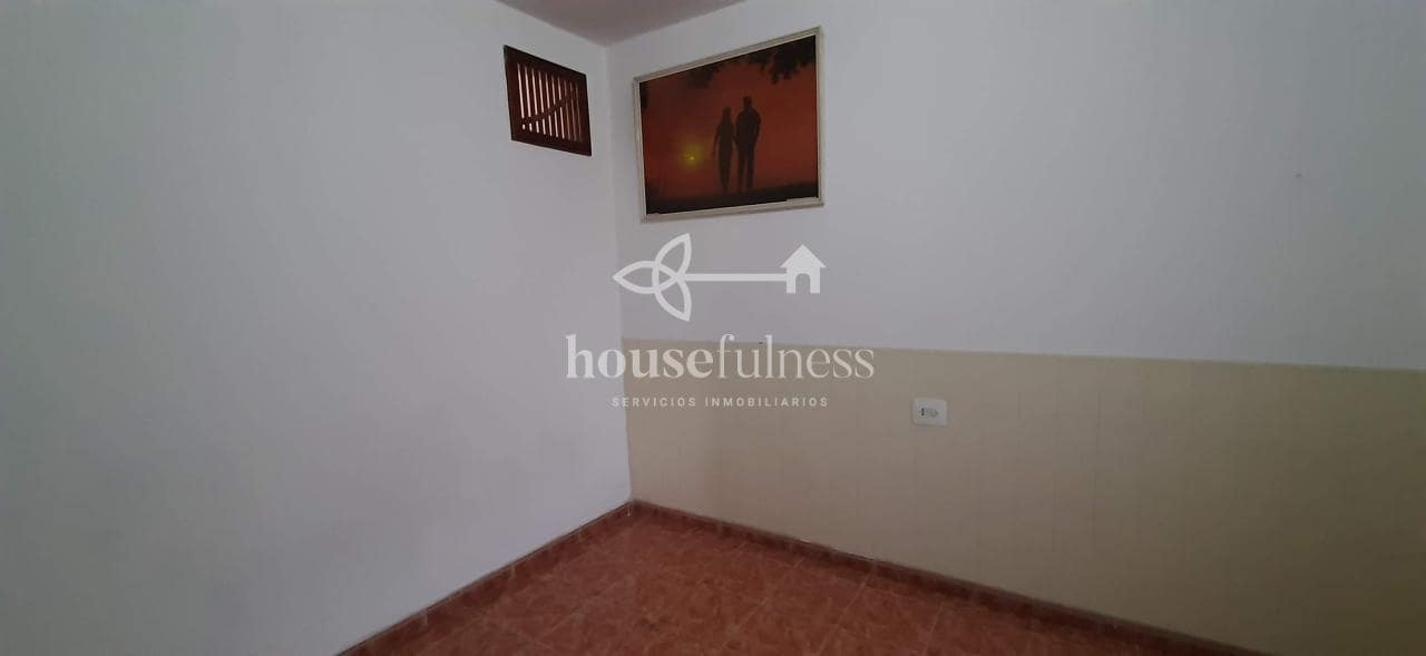 7 bedroom Townhouse for sale in Ferrol with garage - € 150,000 (Ref: 9387582)