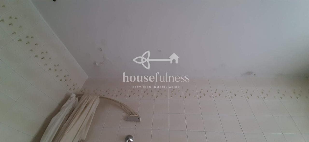 7 bedroom Townhouse for sale in Ferrol with garage - € 150,000 (Ref: 9387582)