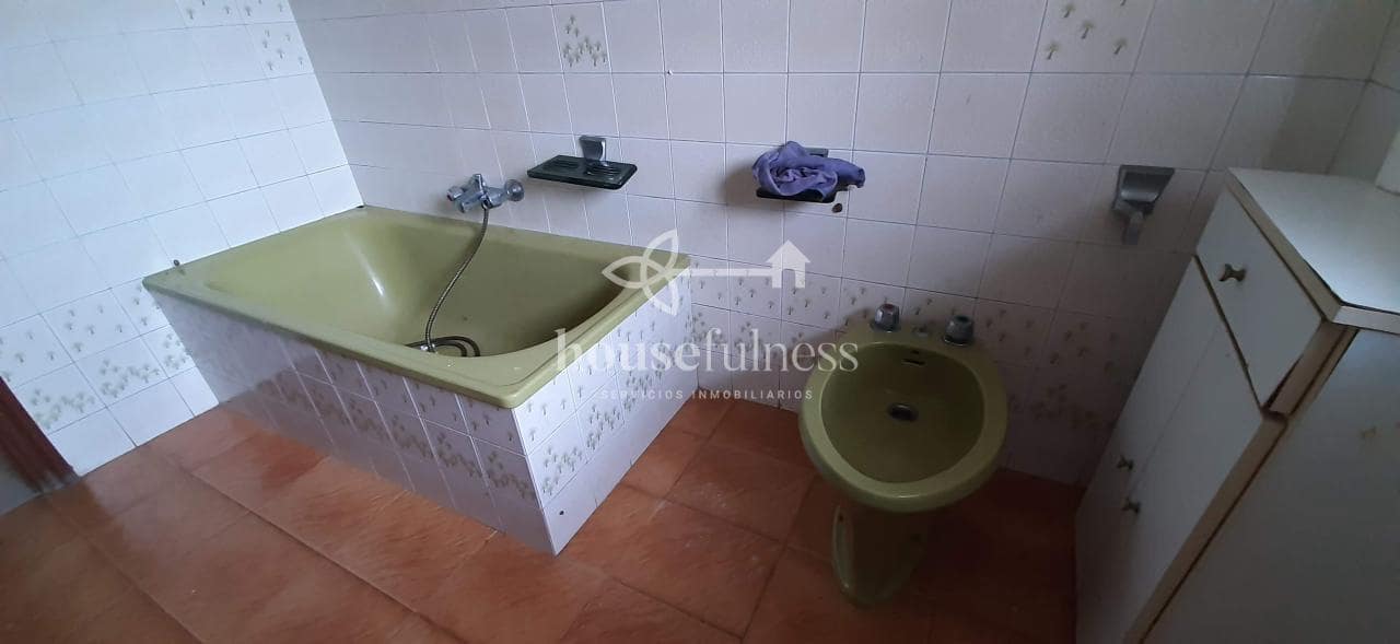 7 bedroom Townhouse for sale in Ferrol with garage - € 150,000 (Ref: 9387582)