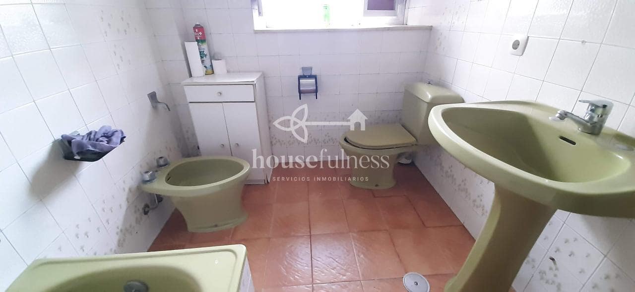 7 bedroom Townhouse for sale in Ferrol with garage - € 150,000 (Ref: 9387582)