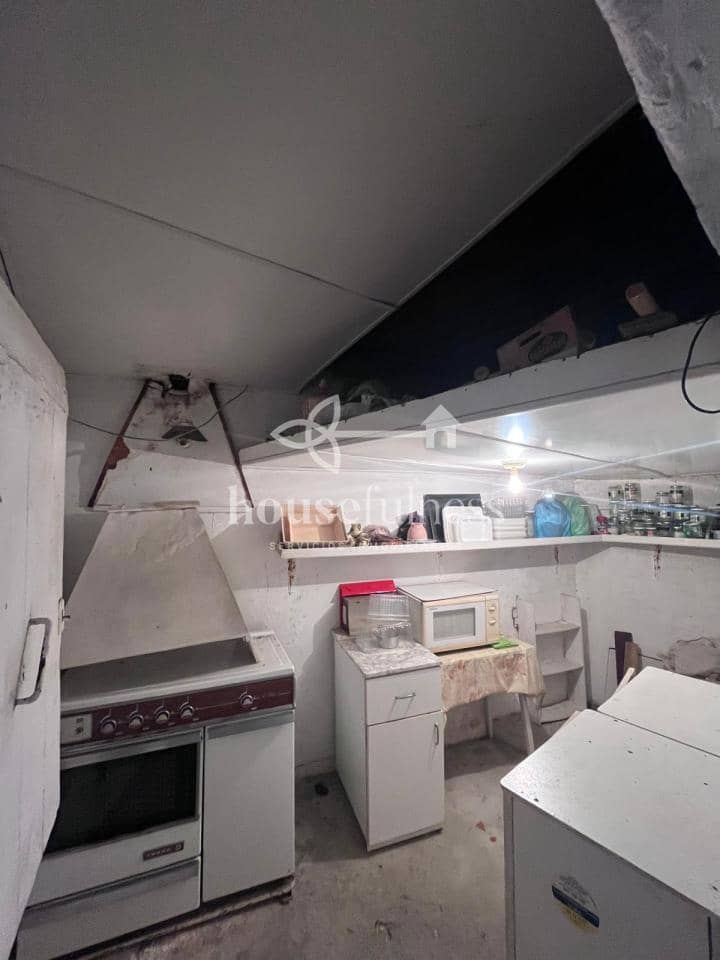 3 soverom Hus til salgs i Naron med garasje - € 125 000 (Ref: 9387583)