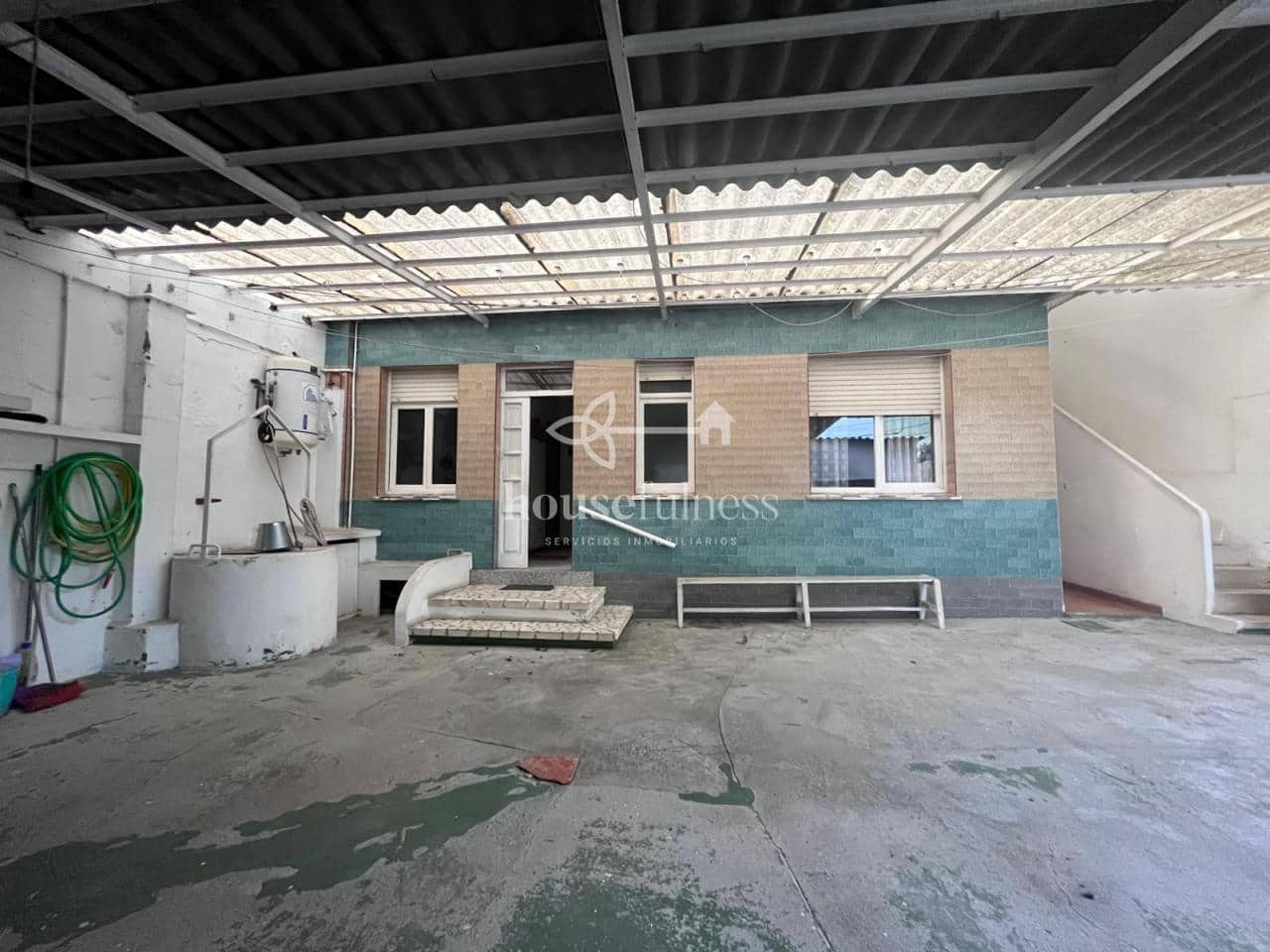 3 soverom Hus til salgs i Naron med garasje - € 125 000 (Ref: 9387583)