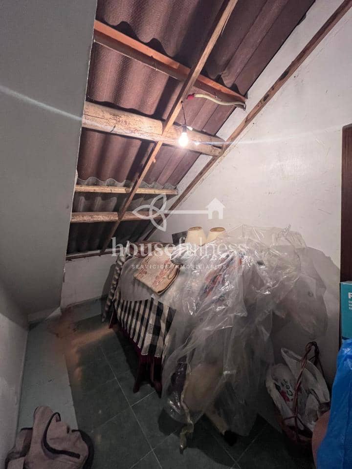 3 bedroom Townhouse for sale in Naron with garage - € 125,000 (Ref: 9387583)