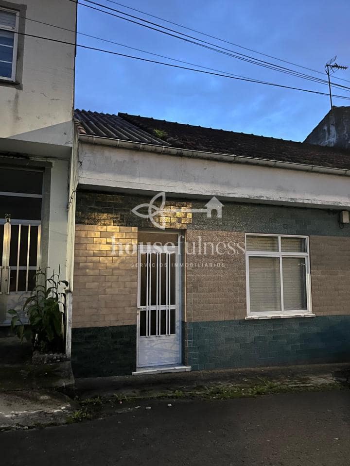 3 bedroom Townhouse for sale in Naron with garage - € 125,000 (Ref: 9387583)