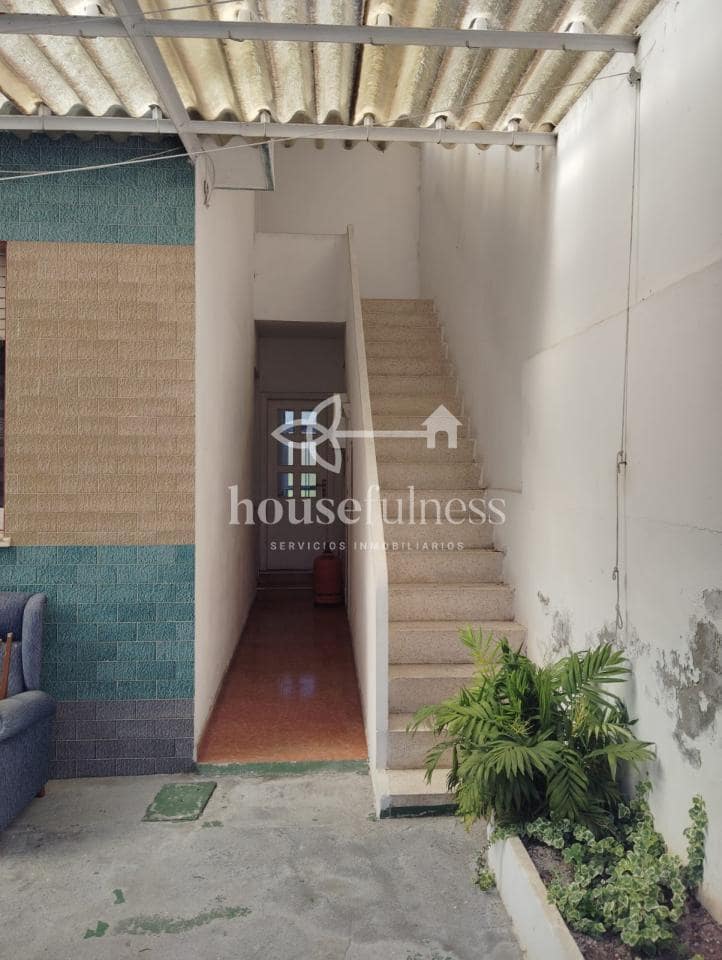 3 bedroom Townhouse for sale in Naron with garage - € 125,000 (Ref: 9387583)