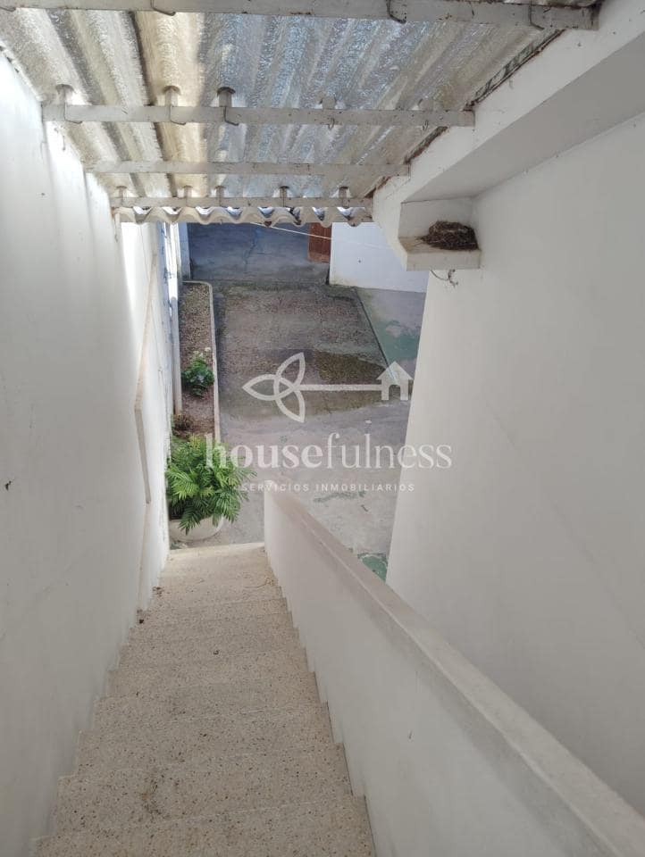 3 bedroom Townhouse for sale in Naron with garage - € 125,000 (Ref: 9387583)