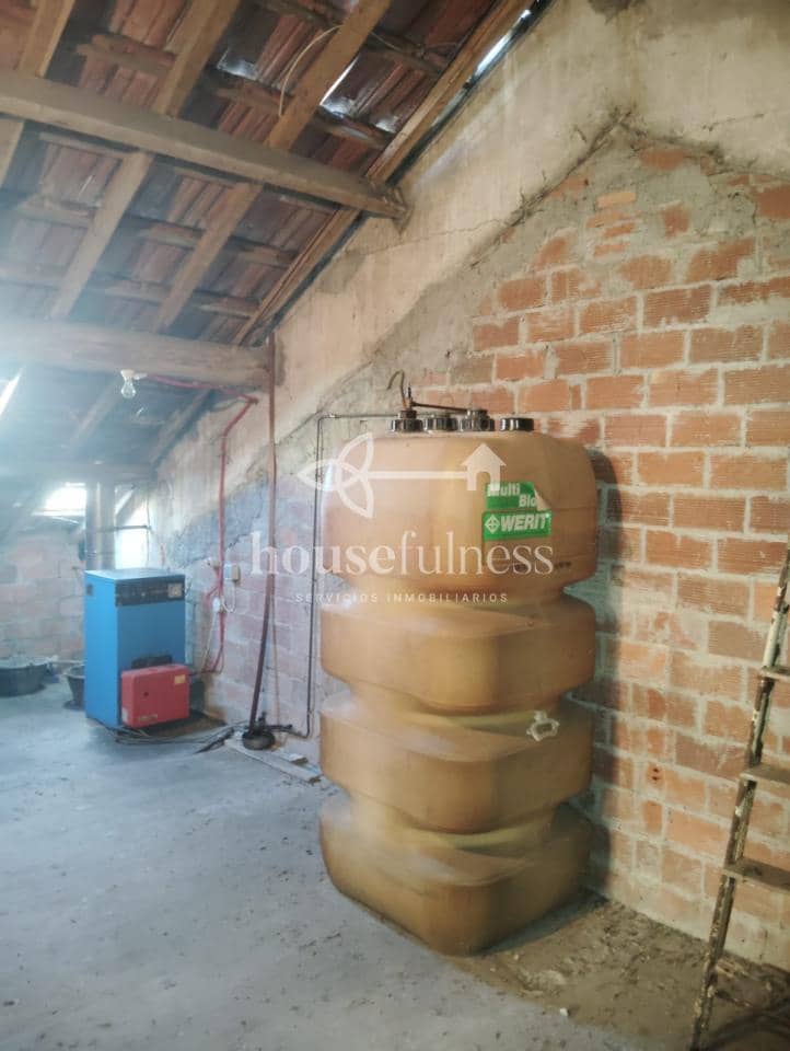3 bedroom Townhouse for sale in Naron with garage - € 125,000 (Ref: 9387583)
