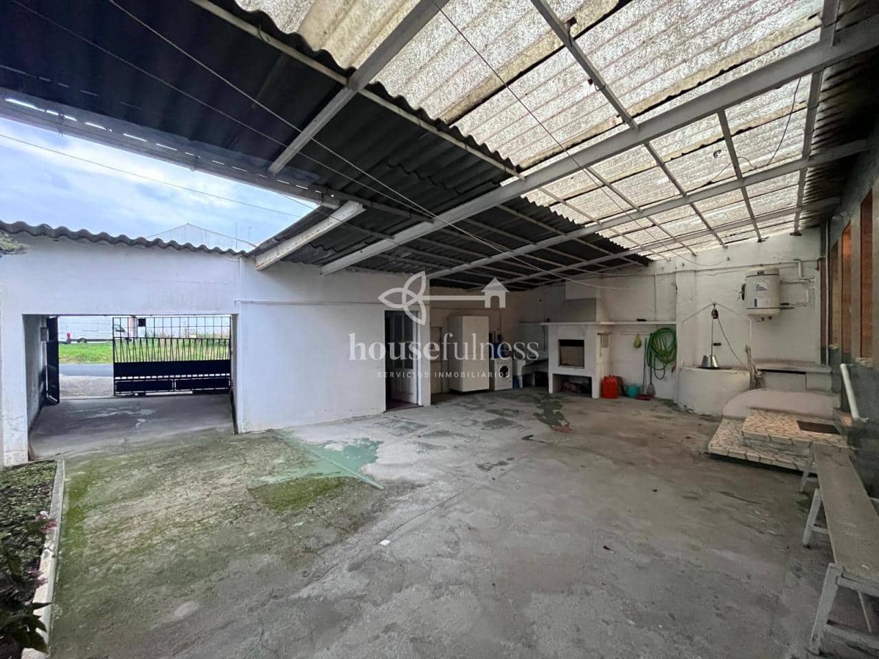 3 bedroom Townhouse for sale in Naron with garage - € 125,000 (Ref: 9387583)