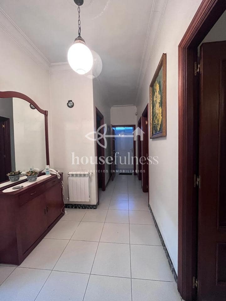 3 bedroom Townhouse for sale in Naron with garage - € 125,000 (Ref: 9387583)