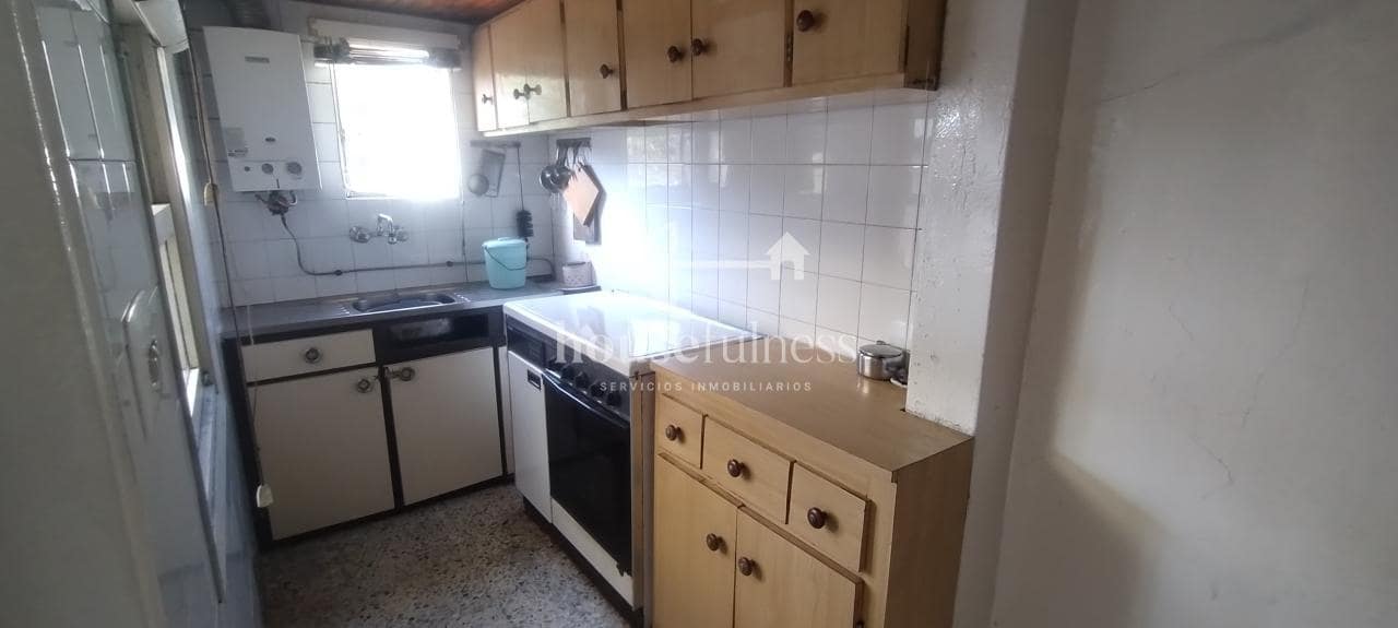 6 soveværelse Byhus til salg i Ferrol - € 63.000 (Ref: 9390283)