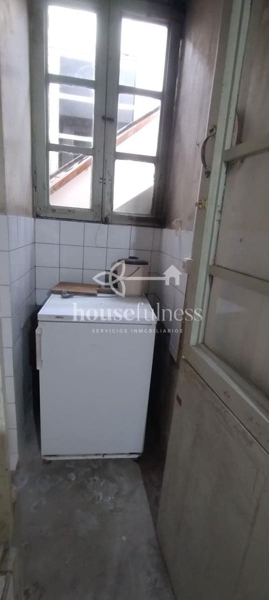 6 soveværelse Byhus til salg i Ferrol - € 63.000 (Ref: 9390283)