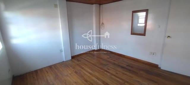 6 bedroom Townhouse for sale in Ferrol - € 63,000 (Ref: 9390283)