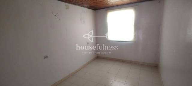 6 bedroom Townhouse for sale in Ferrol - € 63,000 (Ref: 9390283)